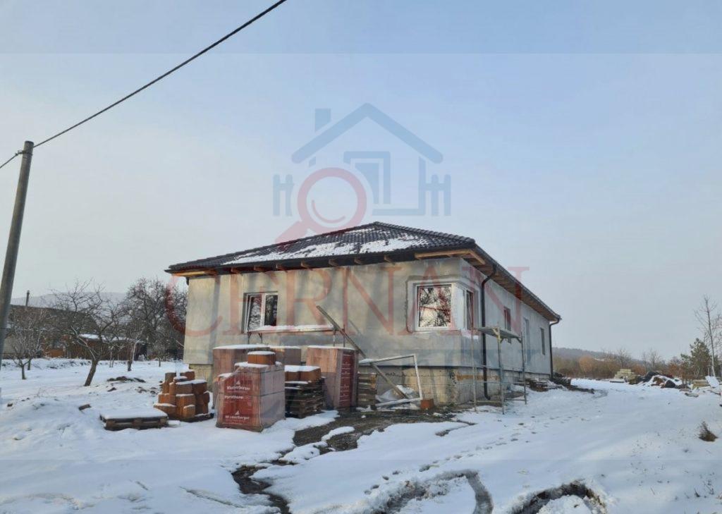 Bungalov Bačkov - 33km z KE, zast. plocha 250m2, 3800m2 pozemok