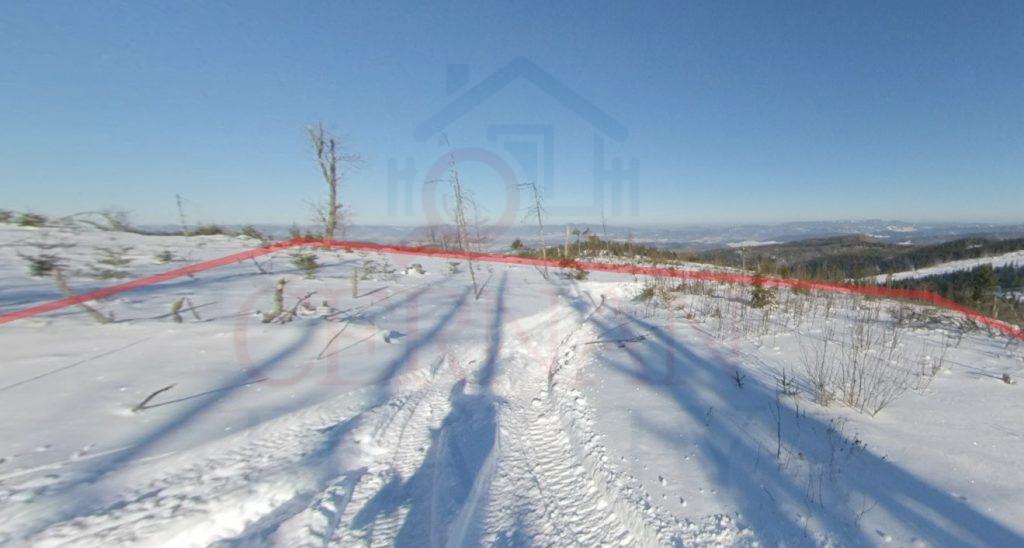 Pozemok Ždiar 611 m2 investičný, 1 km od chodníka korunami stromov