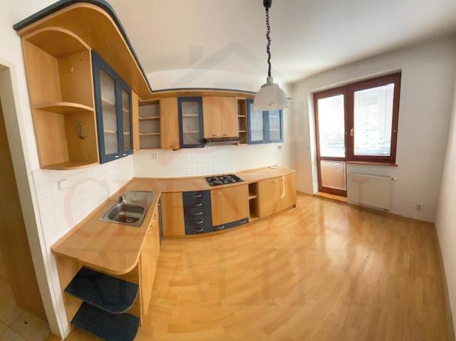Predaj 1 izb. byt 40 m2 + 3 m2 lodžia Adlerova, Dargovských hrdinov