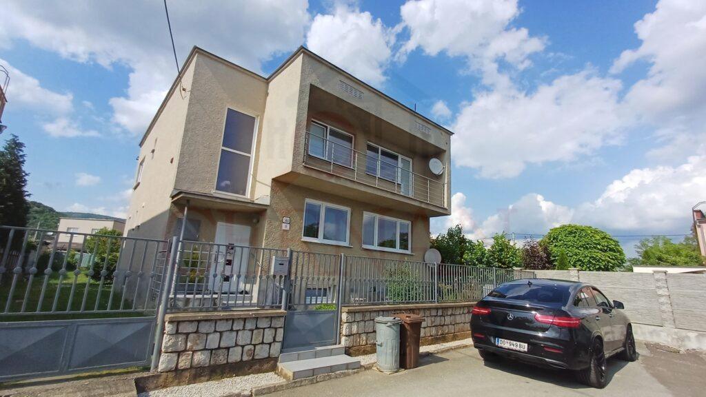 Predaj dom 240 m2 4 izb., 580 m2 pozemok Hájska ul. Turňa nad Bodvou - Košice - okolie