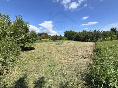 Predaj stavebný pozemok 800 m2 Belža Košice - okolie